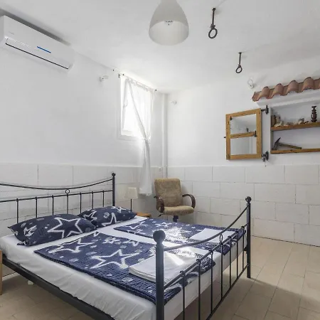 Casa vacanze Lovely In With Swimming Pool Vir