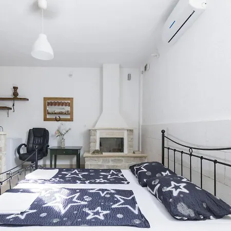 Lovely In With Swimming Pool Casa vacanze
