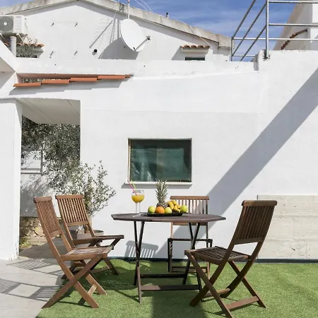 Holiday home Lovely In With Swimming Pool