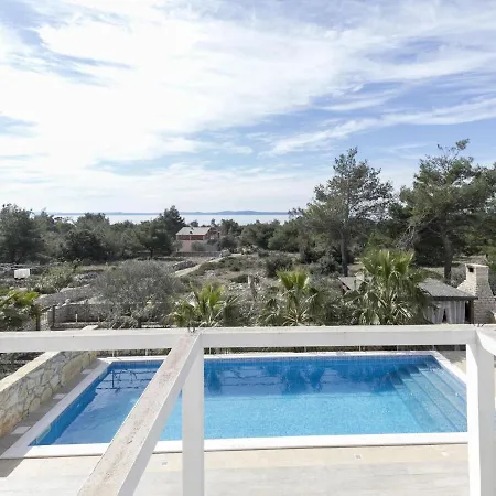Lovely In With Swimming Pool